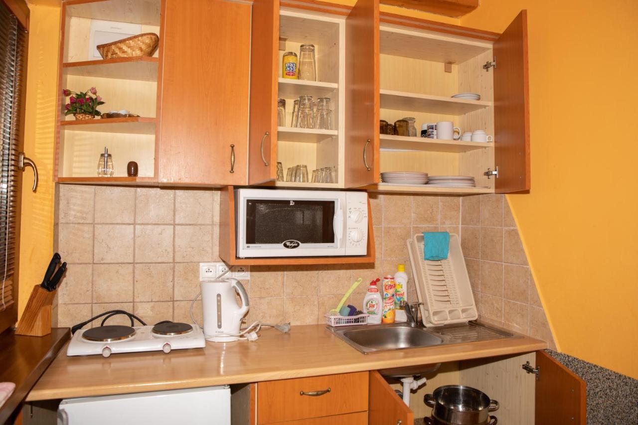 Apartmany Alma ヴィフネ エクステリア 写真