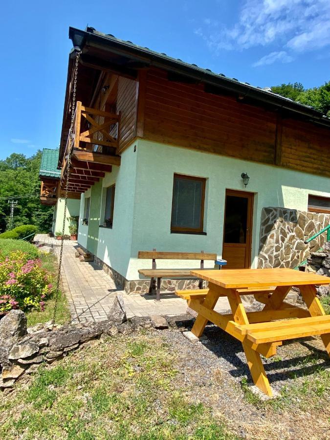 Apartmany Alma ヴィフネ エクステリア 写真